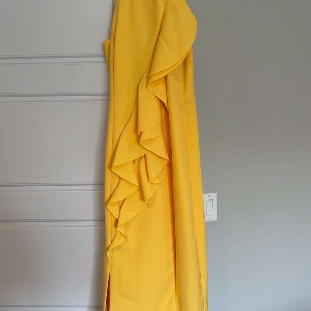 Elegant Yellow Ruffled Dress